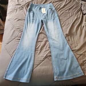 Women's Light Wash Flare Jeans - High Rise Wide Leg